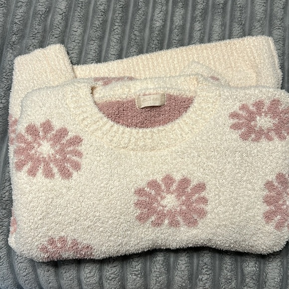 Altar'd State Sweaters - Altar’s State Fluffy Floral Sweater Large